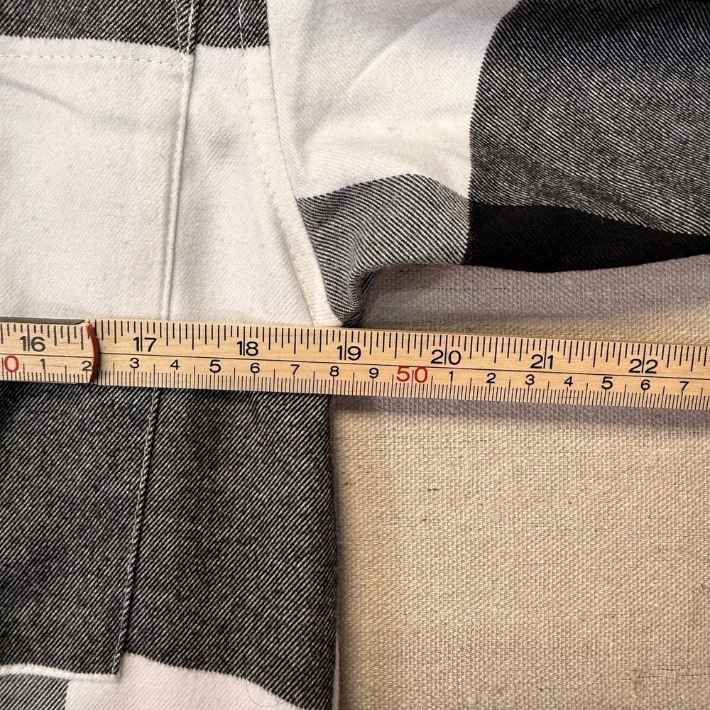 Abercrombie & Fitch Women's Black And White Buffalo Check Flannel Plaid Soft - Picture 6 of 7